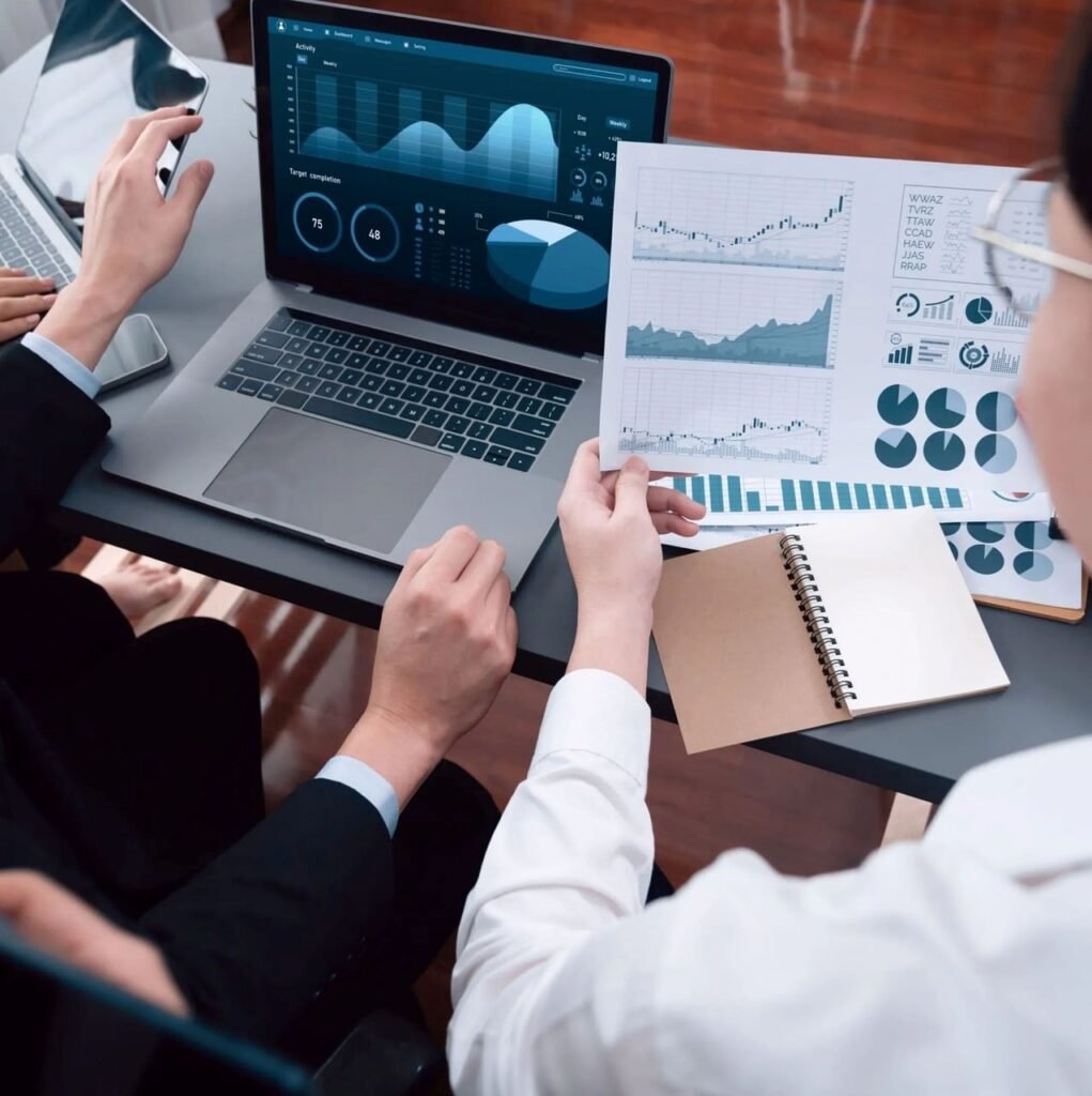 data analysis, presentation, graphs, business meeting, laptop, statistics, strategic planning, notebook, teamwork, business analysis, table, decision making, technology, management, office, business negotiation, financial growth, collaboration, modern office, meeting, financial plans